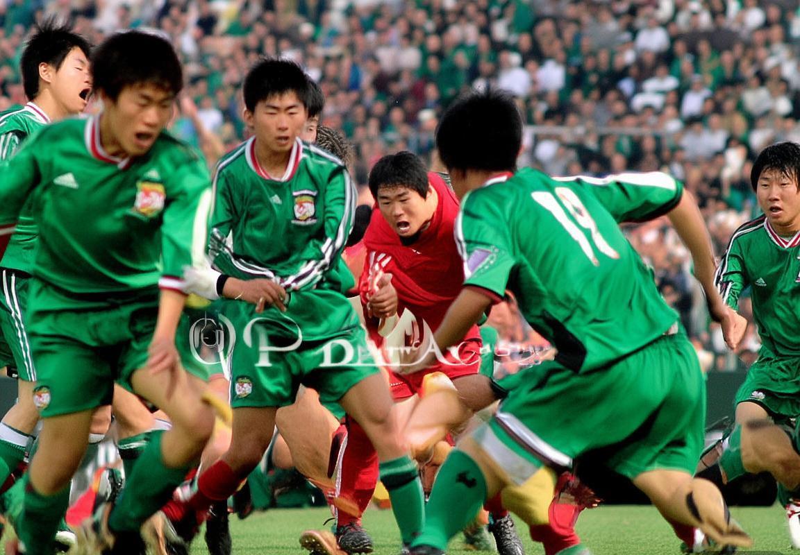 2011国安亚泰巅峰对决：经典之战回顾(图2)